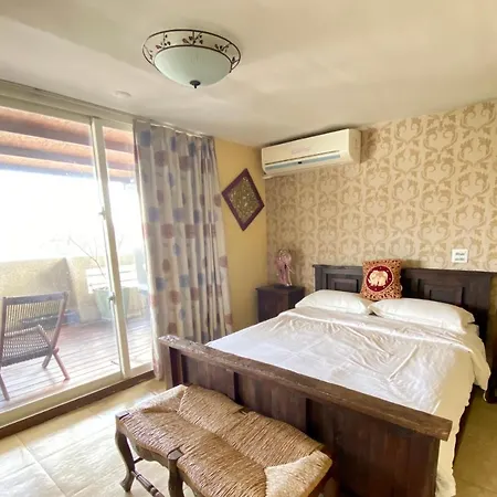 171 Happiness Inn